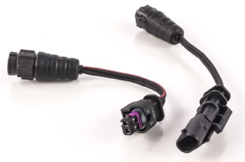 Beiliegendes Adapterkabel für Netzteile mit rundem Stecker