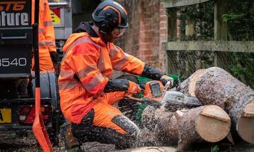  Husqvarna ist eine der wichtigsten Hersteller f&uuml;r Kettens&auml;gen weltweit.&nbsp;In&nbsp;unserem Onlineshop...