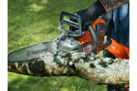 Husqvarna Akku Kettensäge 215i 12"+B70/C80