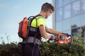 Husqvarna Akku BLi950X (inkl.Gurt+Adapter)