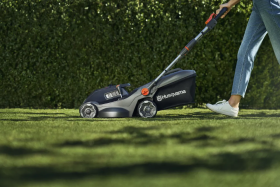 Husqvarna Akku-Rasenmäher Aspire LC34-P4A inkl. B72 & C70